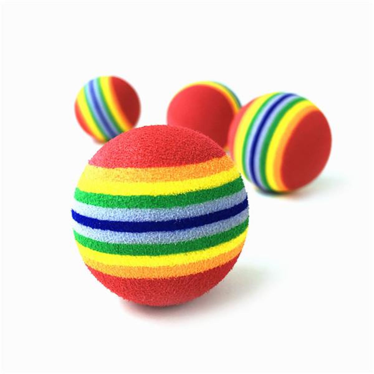 Игрушечный мяч для кошек